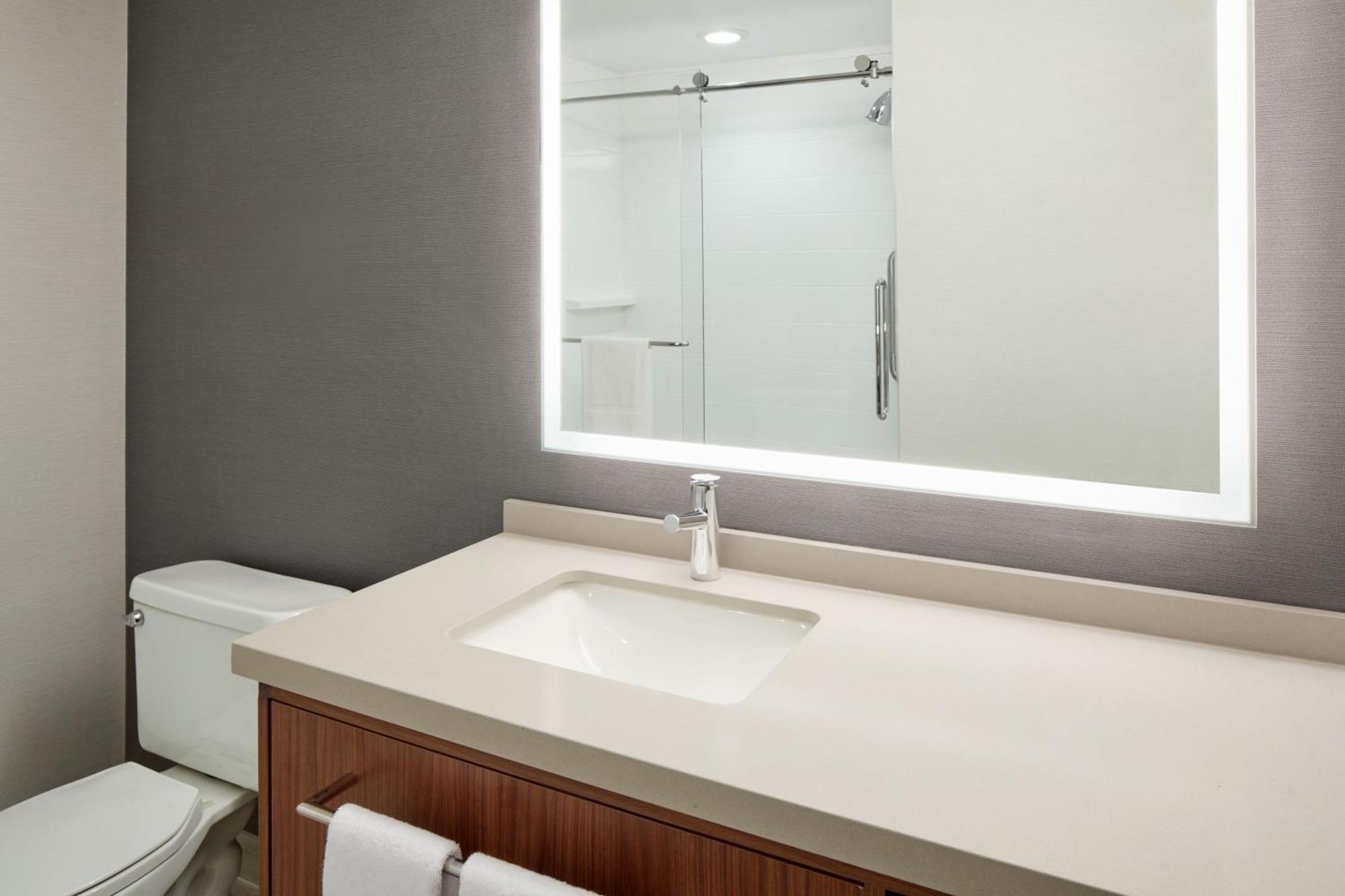 Hotel Courtyard By Marriott Mississauga-Airport Corporate Centre West Exterior foto